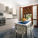 Дом отдыха Cala Bucerno Кастеллуццо
