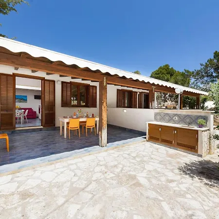 Feriehus Cala Bucerno Castelluzzo