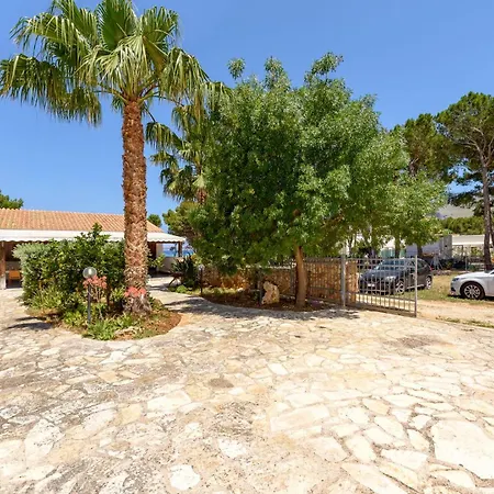 Cala Bucerno Feriehus *