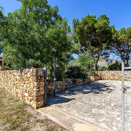 Cala Bucerno Feriehus *